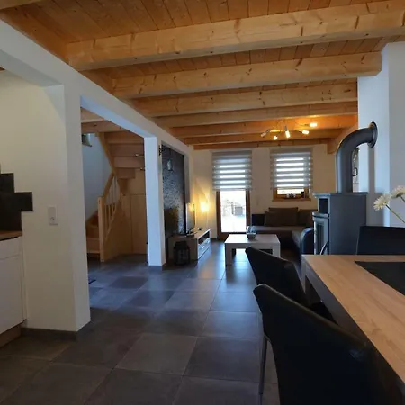Ferienhaus Julia בית נופש *